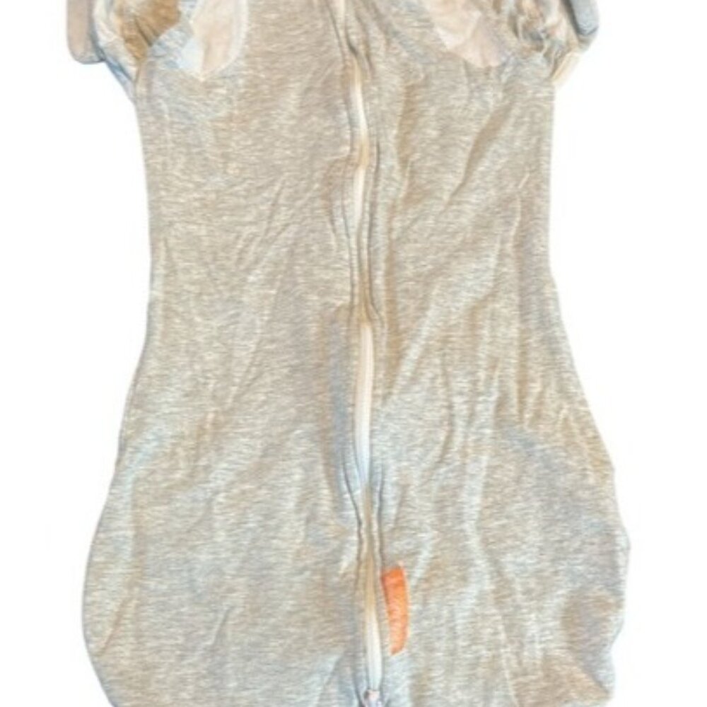 SwaddleMe‎ Small/Medium Gray Baby Swaddle Sack With Zipper Closure